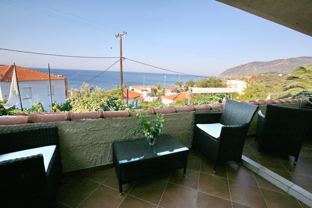 Sandy Bay Hotel Plomari Exterior photo